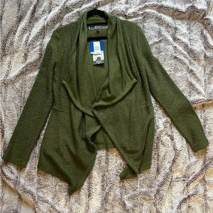 Women’s green cardigan